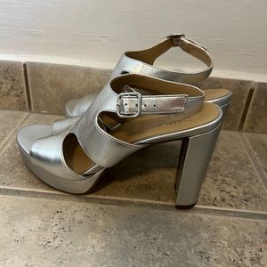 Naturalizer Heels 7.5